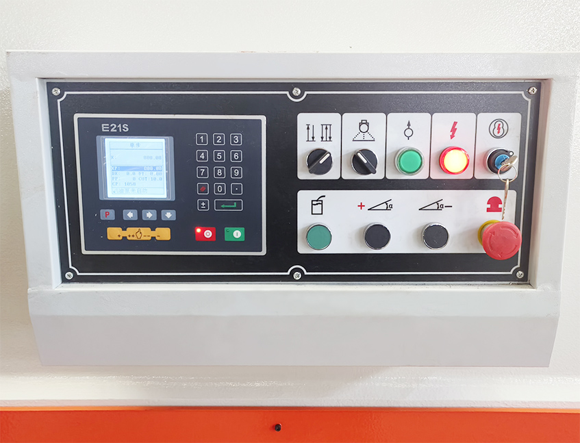 QC11Y-20x2500 Hydraulic Guillotine Shearing Machine